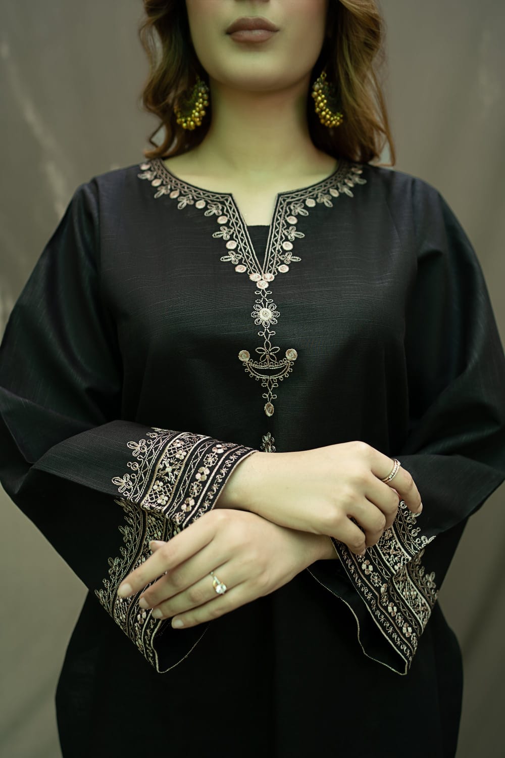 ANAYA Black Iris Embroidery 2pc